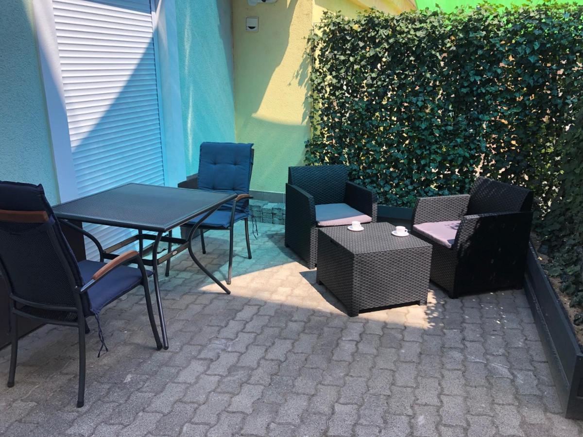 La Bella Centrum Apartmanok Piros/Sarga Hévíz Exteriér fotografie