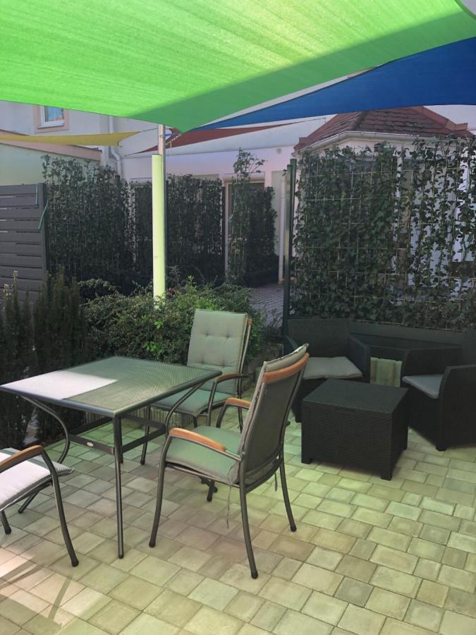 La Bella Centrum Apartmanok Piros/Sarga Hévíz Exteriér fotografie
