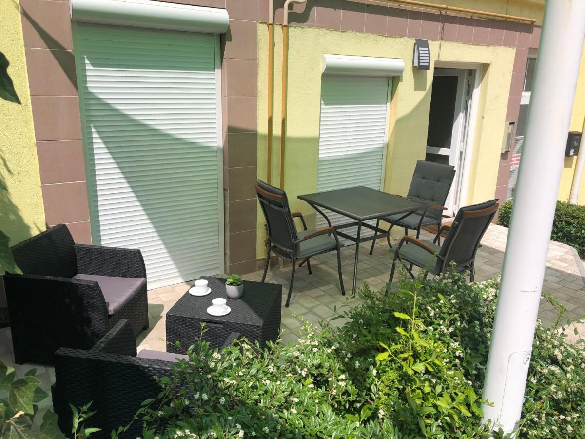La Bella Centrum Apartmanok Piros/Sarga Hévíz Exteriér fotografie